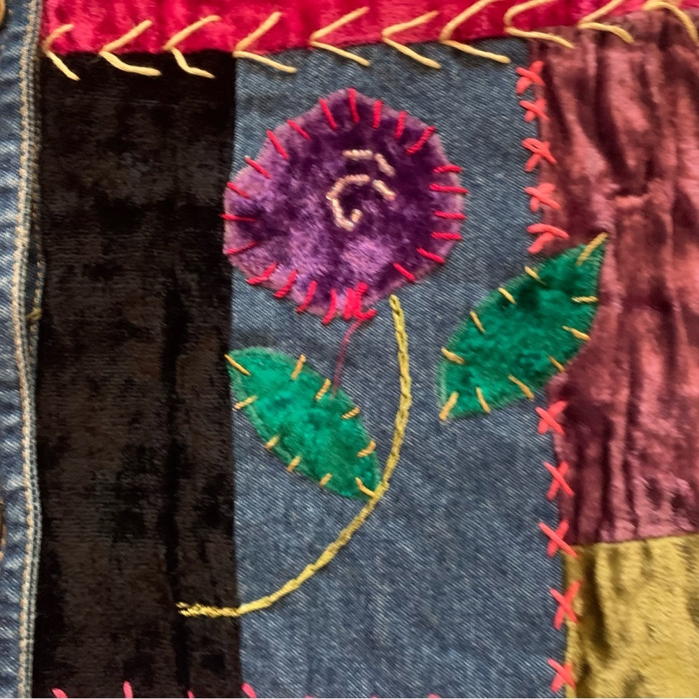 Vintage Susan Bristol Patchwork Denim Vest Embroidered Velvet Floral Size L - Picture 6 of 12